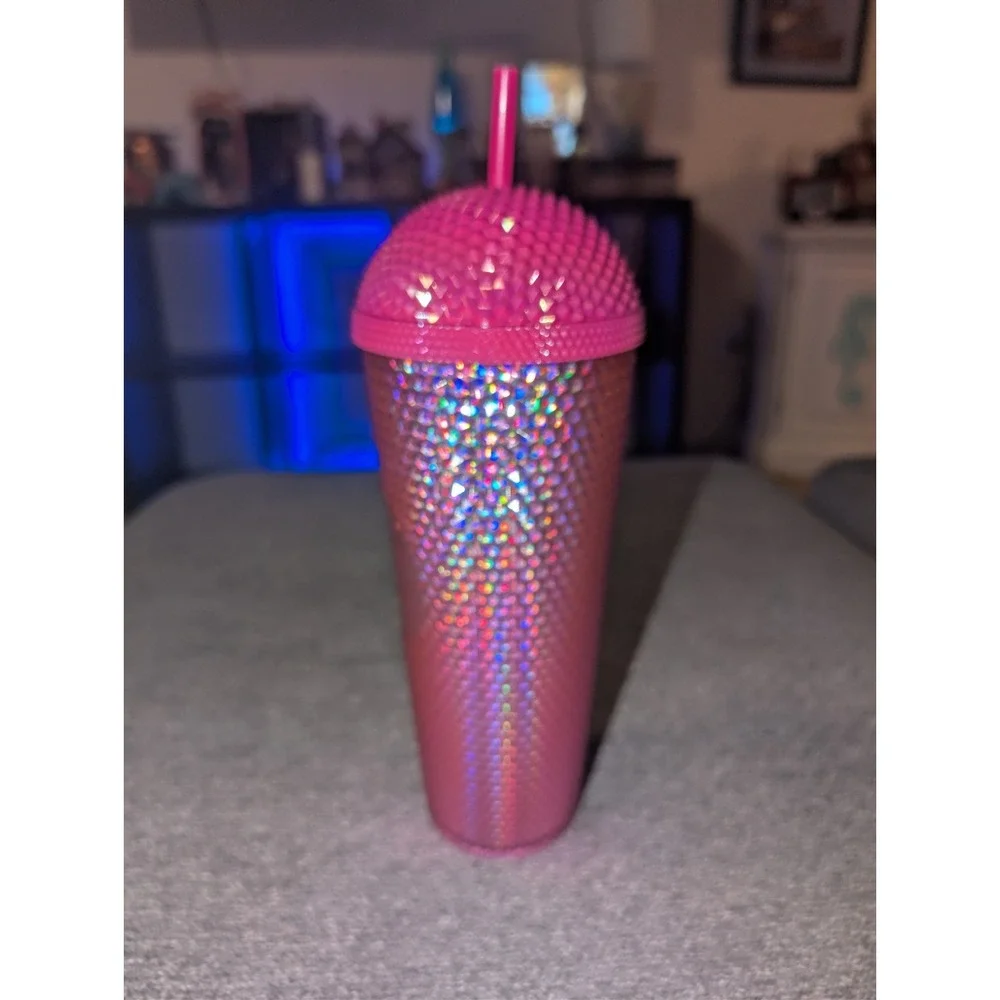 Starbucks pink studded 2024 24oz Tumbler